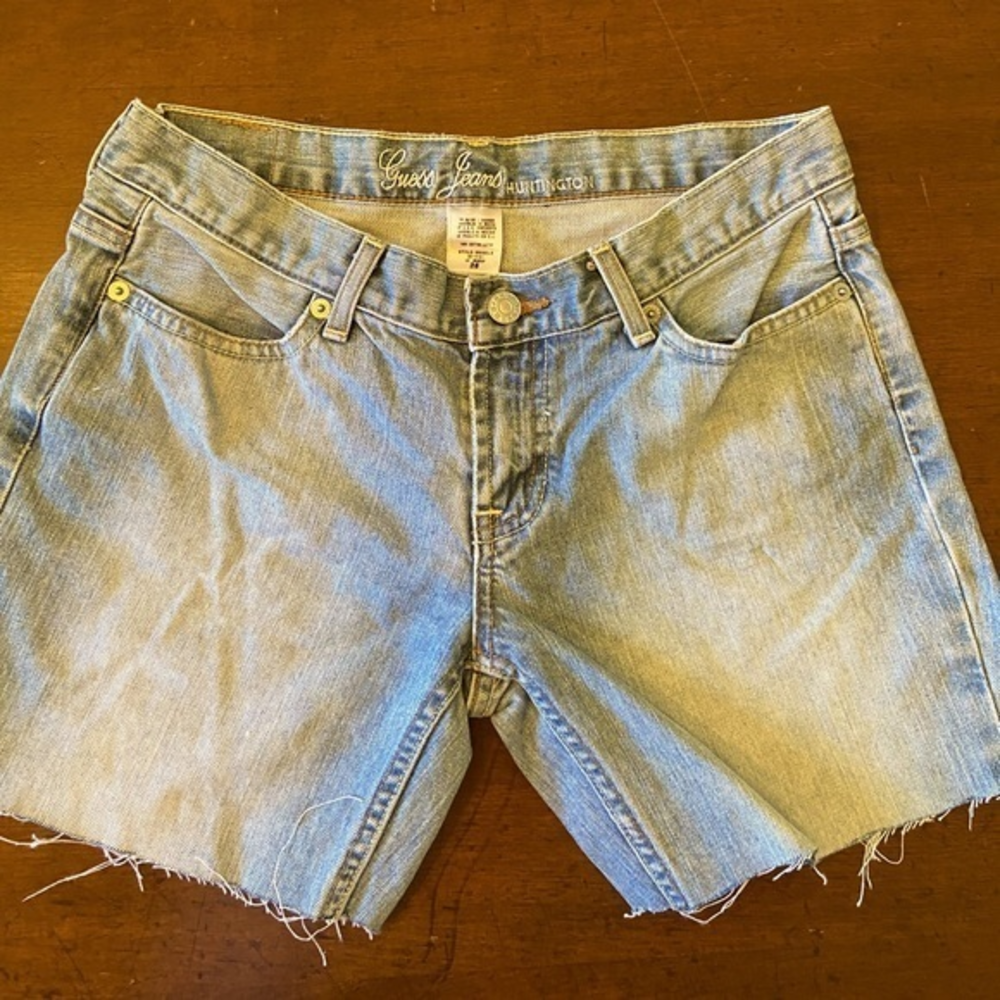 Vintage Guess jean shorts Harthorn size‎ 28 , nicely worn and can be cut further
